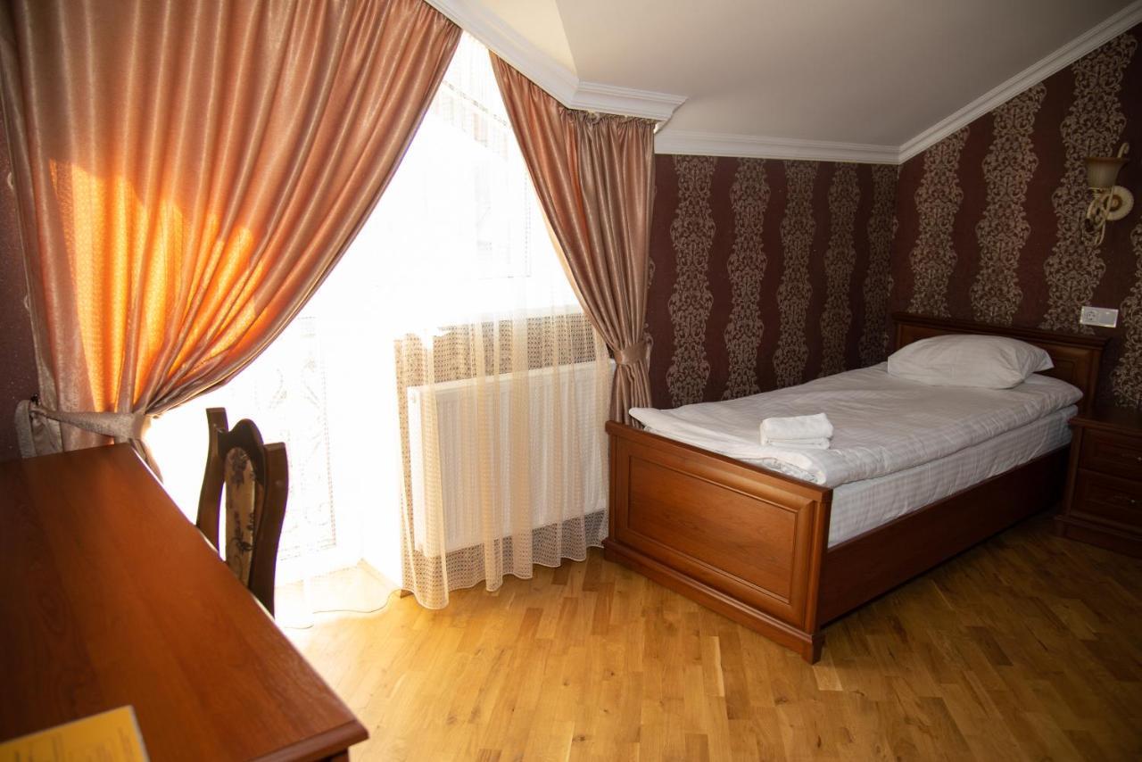 Hotel Complex Zolota Pidkova Zolochiv Zewnętrze zdjęcie